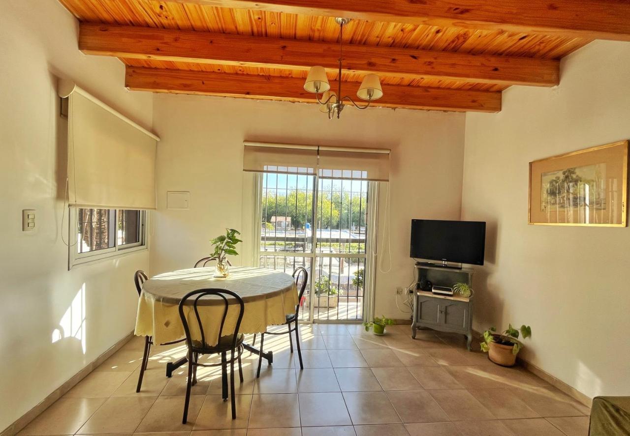 Dpto Ayacucho Apartment Mendoza Bagian luar foto